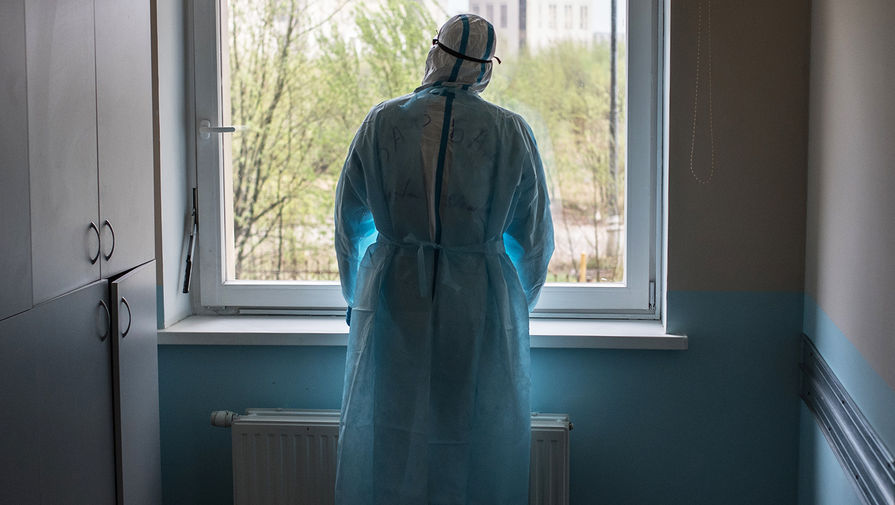 «Адские условия»: почему увольняются российские медики