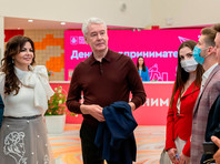 Мэр Москвы предложил создавать в ресторанах особые зоны для вакцинированных посетителей, бизнес против